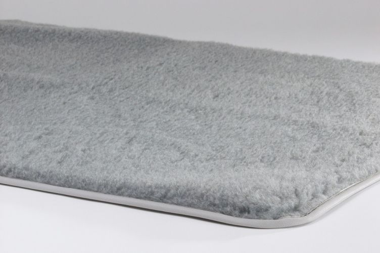 [021 0876] VETBED ANTISLIP ONGEBIESD GRIJS 75X100CM